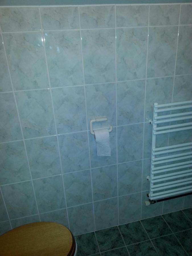 Guesthouse Lidija Kukljica Quarto foto